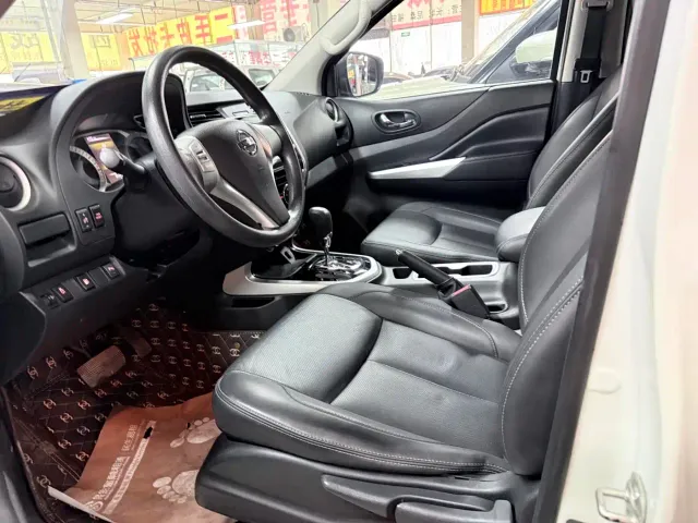 Nissan Terra — Фото автомобиля 4