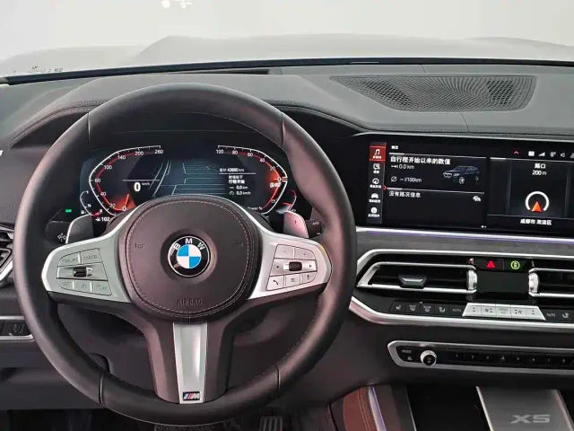 BMW X5 — Фото автомобиля 6