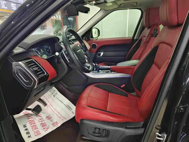 Land Rover Range Rover Sport — Фото автомобиля 4