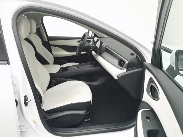 BYD Seal 05 DM-i — Фото автомобиля 23