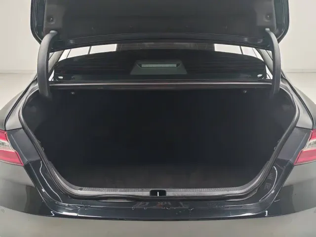 Toyota Camry — Фото автомобиля 10