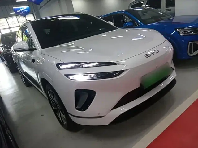 BYD Sealion 06 — Фото автомобиля 3