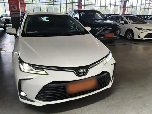 Toyota Corolla — Фото автомобиля 2