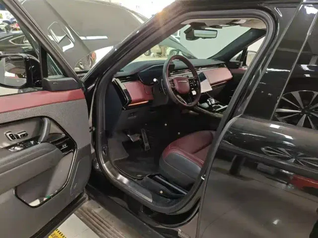 Land Rover Range Rover Sport — Фото автомобиля 8