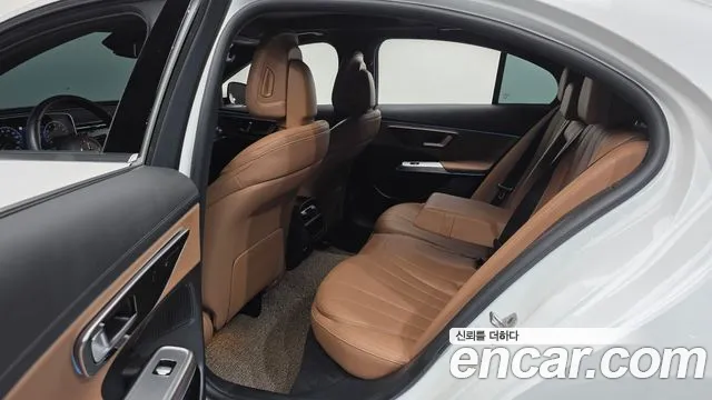 Mercedes-Benz E-Class W214 — Фото автомобиля 18