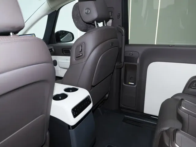 Li Auto MEGA — Фото автомобиля 24