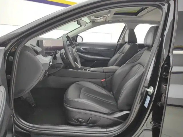 Hyundai Sonata — Фото автомобиля 9