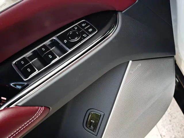 Cadillac XT5 — Фото автомобиля 12