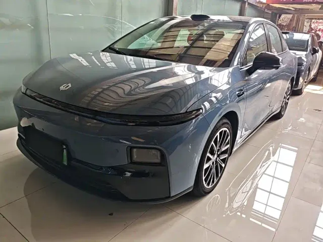 Фотография автомобиля — Leapmotor B01