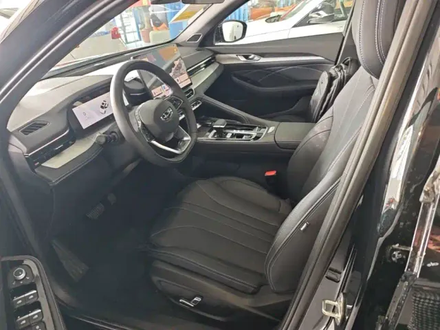 Geely Xingrui — Фото автомобиля 14