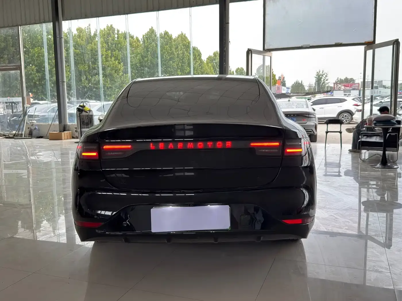 Leapmotor Leapmotor C01 2022 RWD Extended Range — Фото автомобиля 10