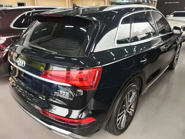 Audi Q5L — Фото автомобиля 6