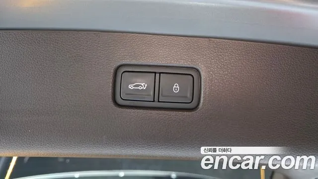 Genesis GV80 2.5T Бензин AWD — Фото автомобиля 30