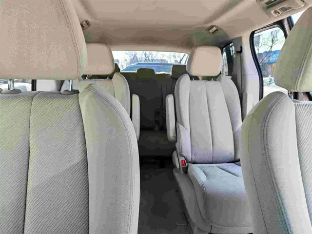 Buick GL8 — Фото автомобиля 10