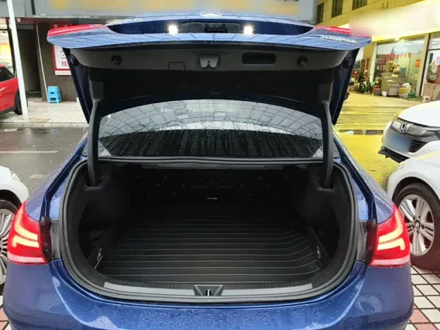 Mercedes-Benz A-Class — Фото автомобиля 18