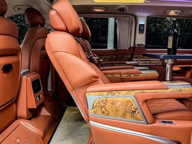 Mercedes-Benz V-Class — Фото автомобиля 29