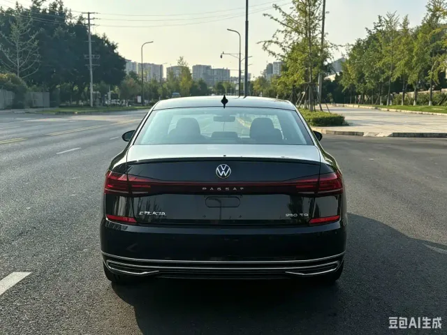 Volkswagen Passat 2022 330TSI Starlight Elite Edition — Фото автомобиля 10