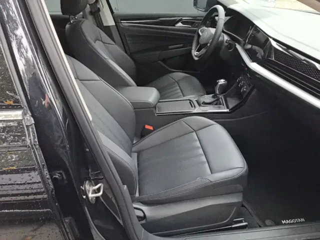 Volkswagen Passat — Фото автомобиля 24