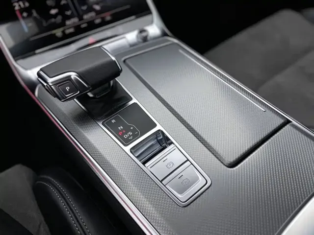 Audi A6L — Фото автомобиля 21