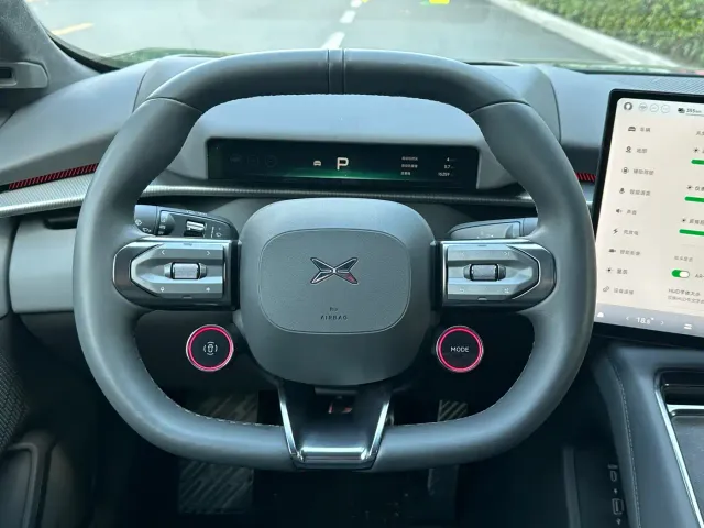 Xpeng P7 — Фото автомобиля 17