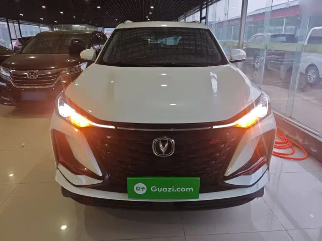 Changan CS75 Plus — Фото автомобиля 2