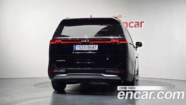 Kia Canival Carnival 4 поколение Дизель 7 мест Signature — Фото автомобиля 4