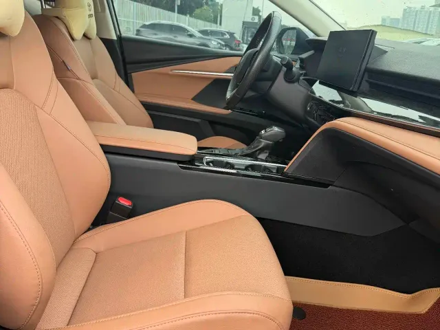 Toyota Camry — Фото автомобиля 16