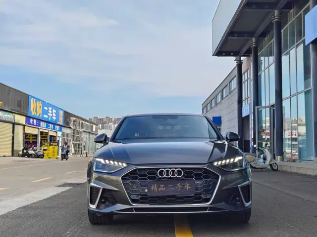 Audi A4L — Фото автомобиля 2