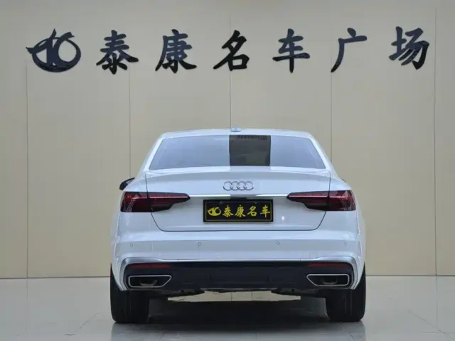Audi A4L — Фото автомобиля 3