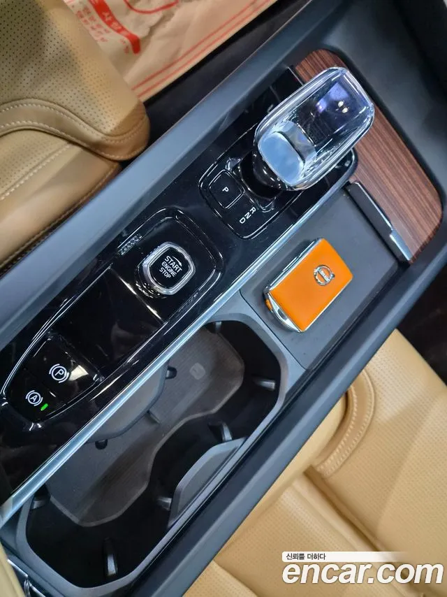 Вольво V60 V60 Cross Country 2 поколение B5 Ultimate AWD — Фото автомобиля 17