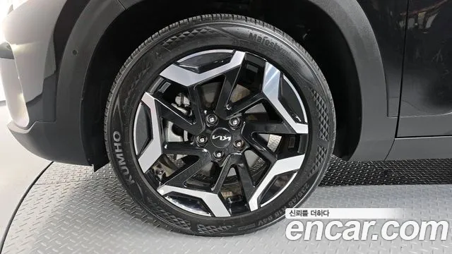 Kia Seltos Бензин 1.6 турбо 2WD — Фото автомобиля 5