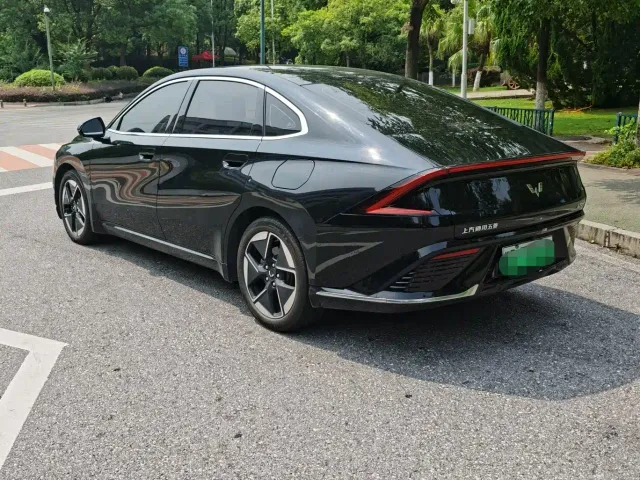 Wuling Starlight — Фото автомобиля 9