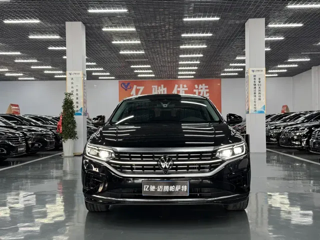 Volkswagen Passat — Фото автомобиля 2