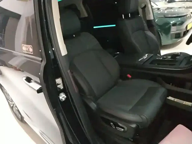 GAC Trumpchi M8 — Фото автомобиля 24