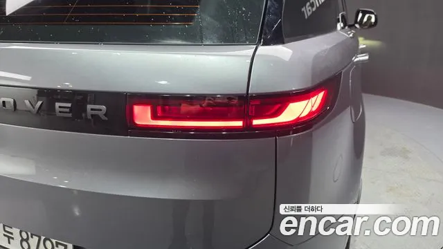 Land Rover Range Rover Sport — Фото автомобиля 17