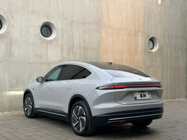 Nio EC6 — Фото автомобиля 6