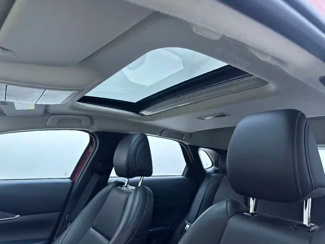 Mazda CX-30 — Фото автомобиля 8