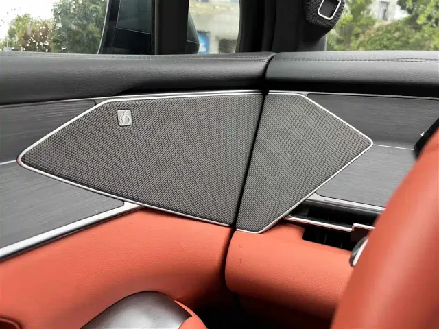 BYD Tang L — Фото автомобиля 6