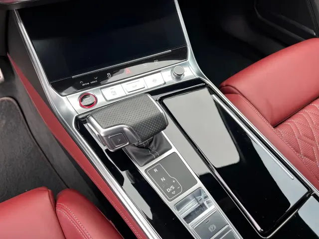 Audi S6 — Фото автомобиля 10