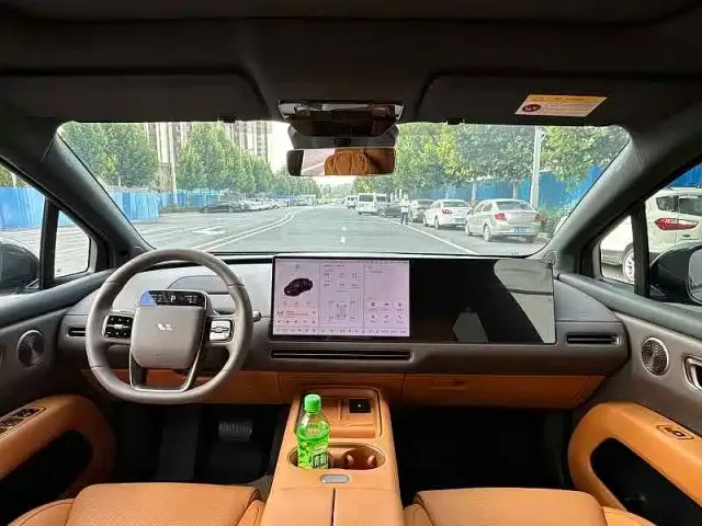 Li Auto i6 — Фото автомобиля 5