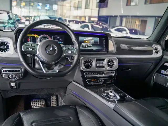 Mercedes-Benz G-Class — Фото автомобиля 15