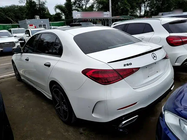 Mercedes-Benz C-Class — Фото автомобиля 4