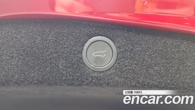 Tesla Model 3 — Фото автомобиля 14