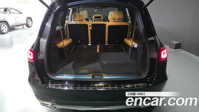 Mercedes-Benz GLS-Class — Фото автомобиля 16