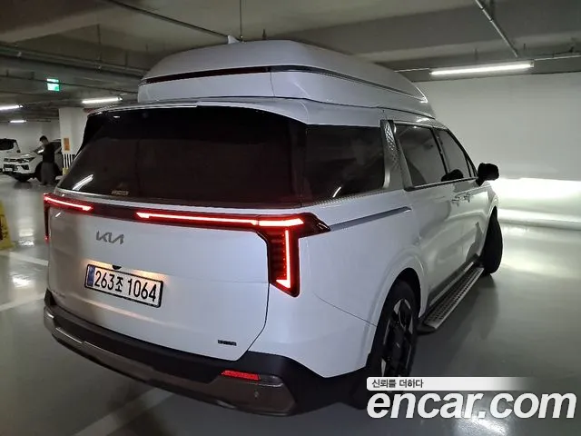 Kia Carnival — Фото автомобиля 4