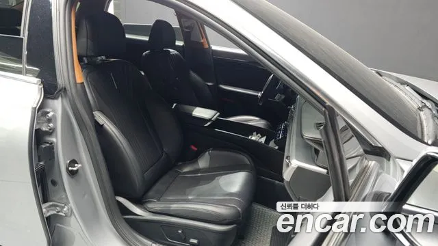 Hyundai Grandeur Grandeur (GN7) 3.5 LPG 2WD (Такси) — Фото автомобиля 11