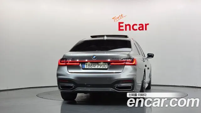 BMW 7 Series — Фото автомобиля 4