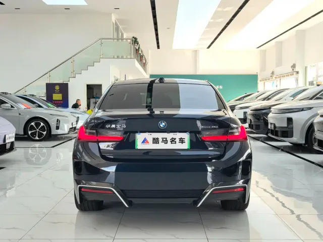 BMW i3 — Фото автомобиля 15