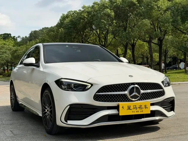 Mercedes-Benz C-Class — Фото автомобиля 3