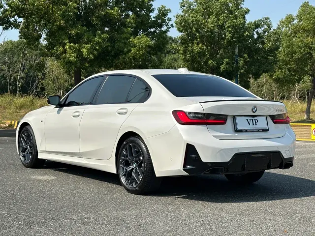 BMW 3 Series — Фото автомобиля 6